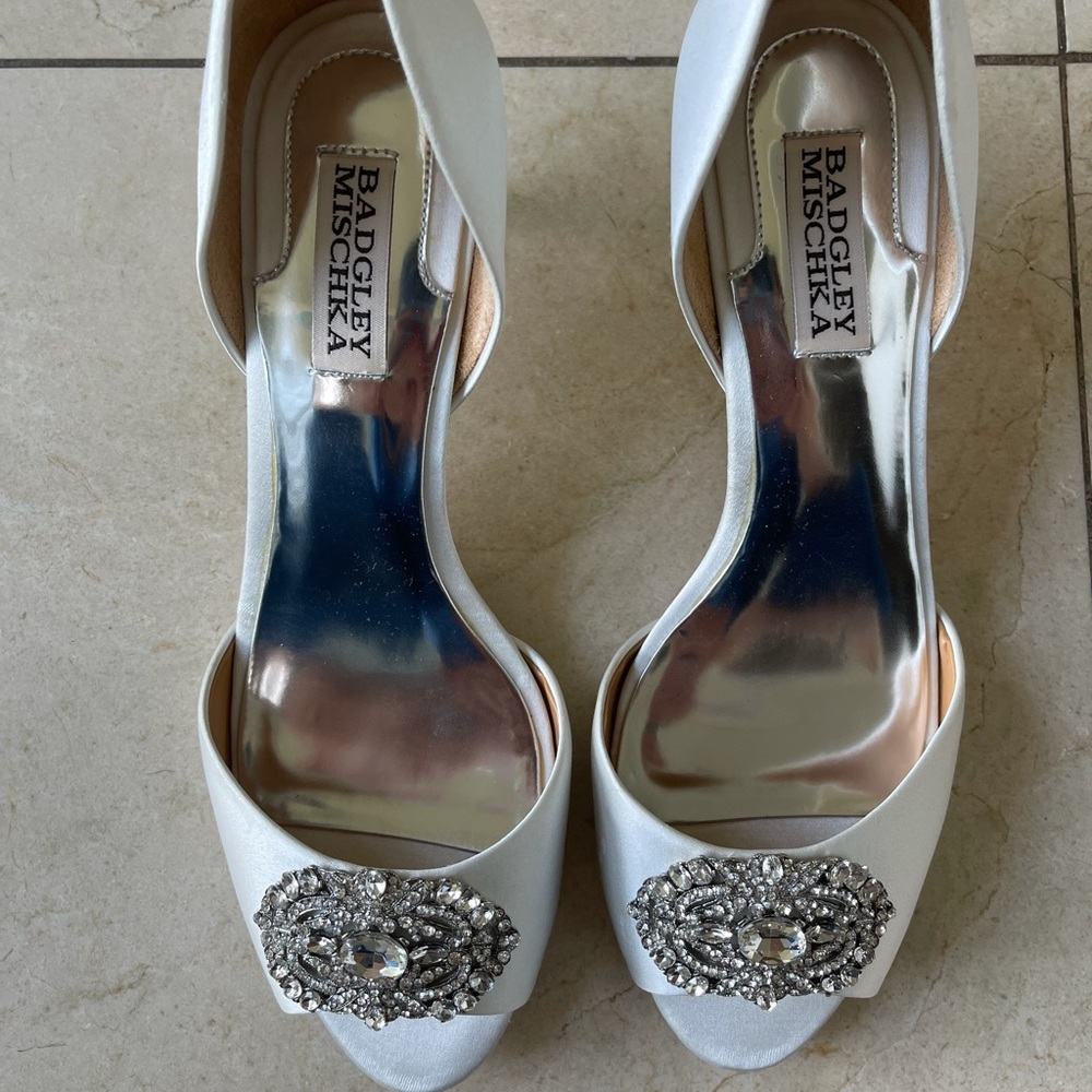 BADGLEY MISCHKA WHITE SATIN LOW HEELS